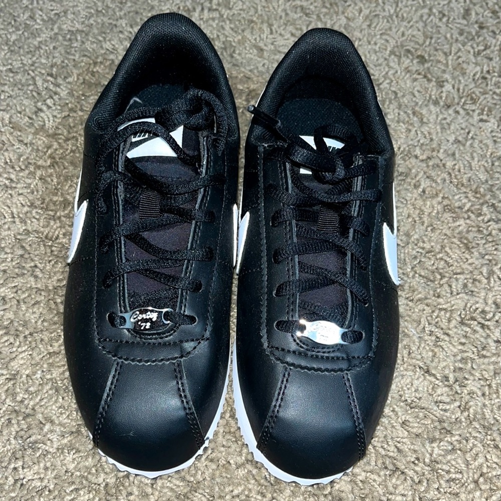 Brand new Nike Cortez. Size 4 in girls.